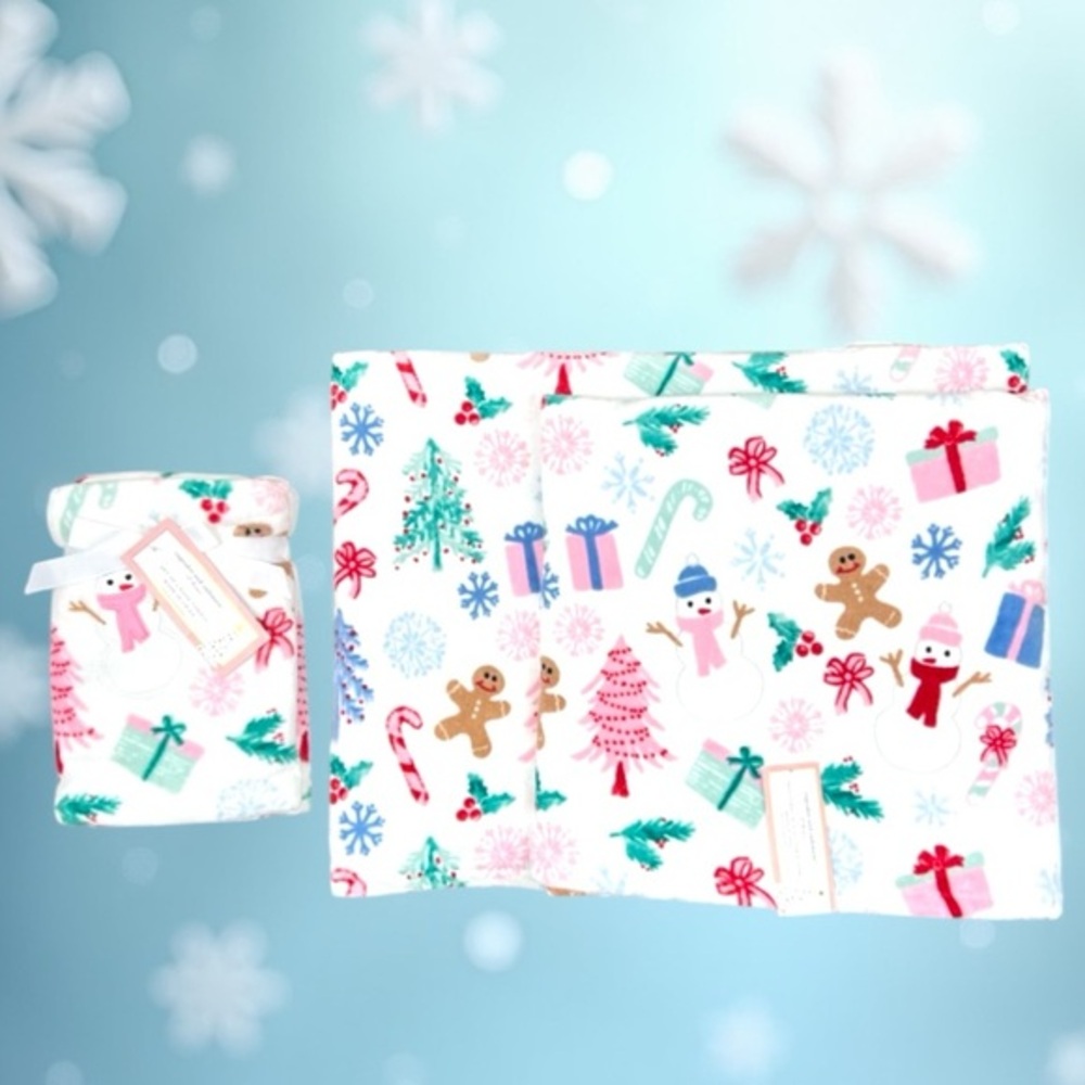 Cupcakes & Cashmere - ‘Winter Wonderland bundle’ bath towel set. NWT. Firm!
